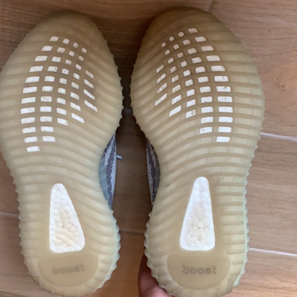 Yeezy boost 350 V2 - Picture 5 of 10